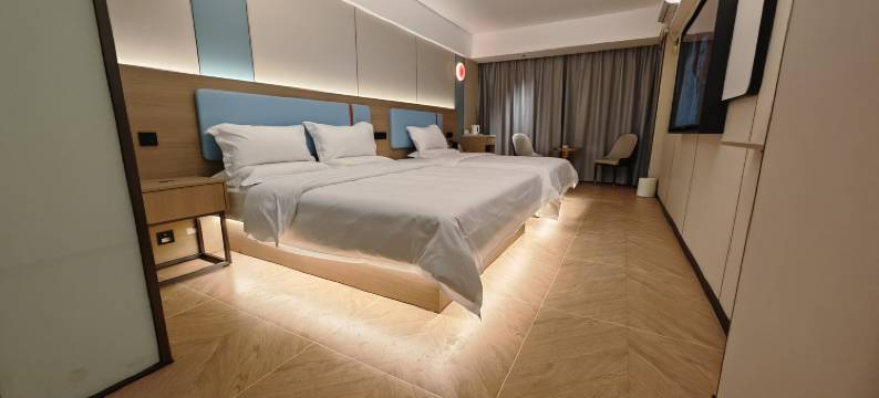 北纬18°智慧酒店(英州清水湾店)图片