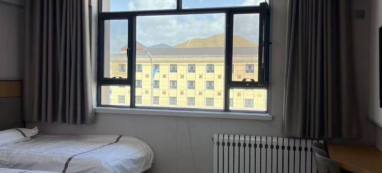 巴音布鲁克山河宾馆图片