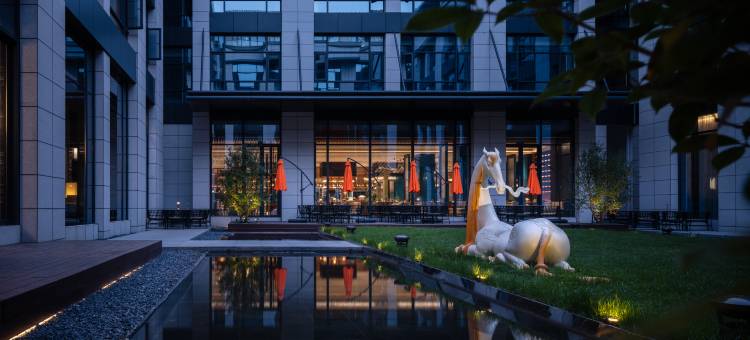 洛阳华茂春松酒店图片