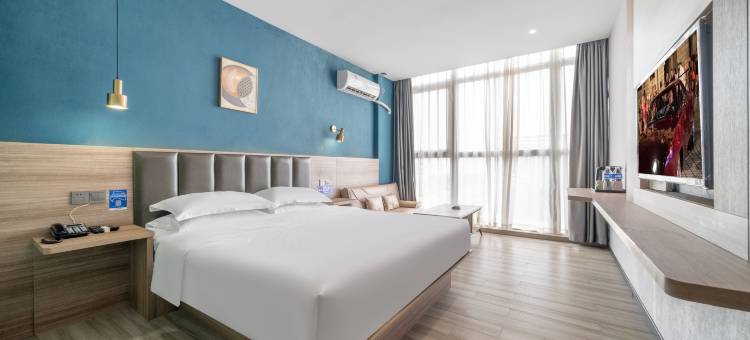 云港酒店(宜宾临港国际会展中心店)图片