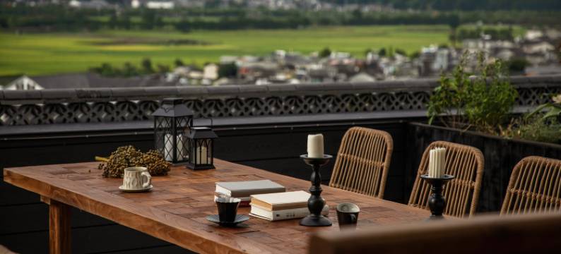 腾冲抱朴犀山温泉全景度假酒店(和顺古镇店)图片