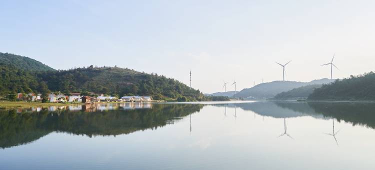 云顶山森林湖畔carefree民宿图片