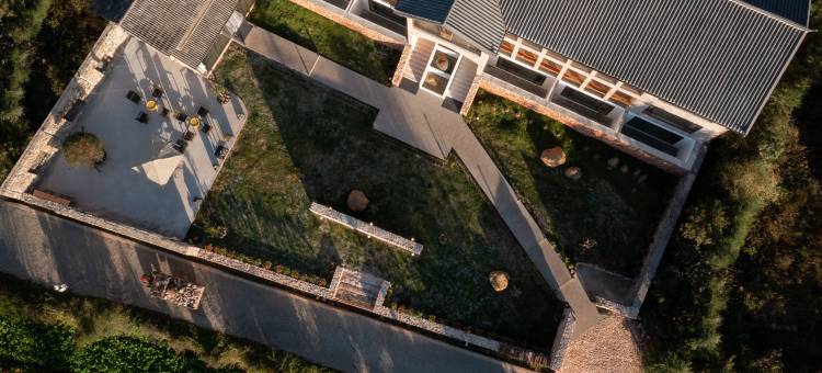 岚岫·日照金山民宿(玉龙雪山店)图片