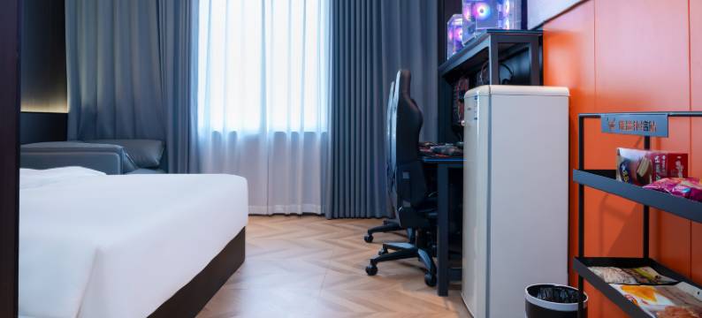 粤塔H轻奢电竞酒店(广州南站番禺长隆店 )图片