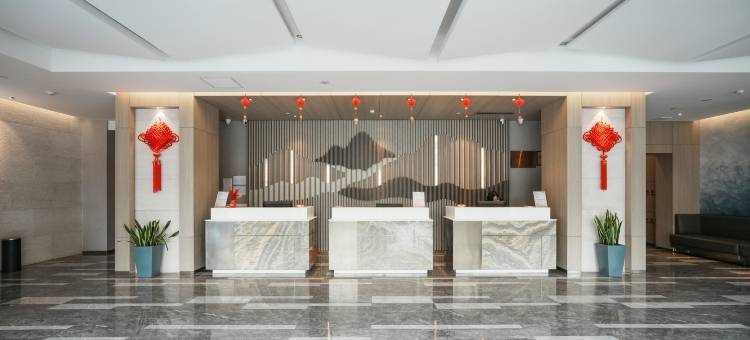 凡尔赛酒店(桂林两江四湖火车站店)图片