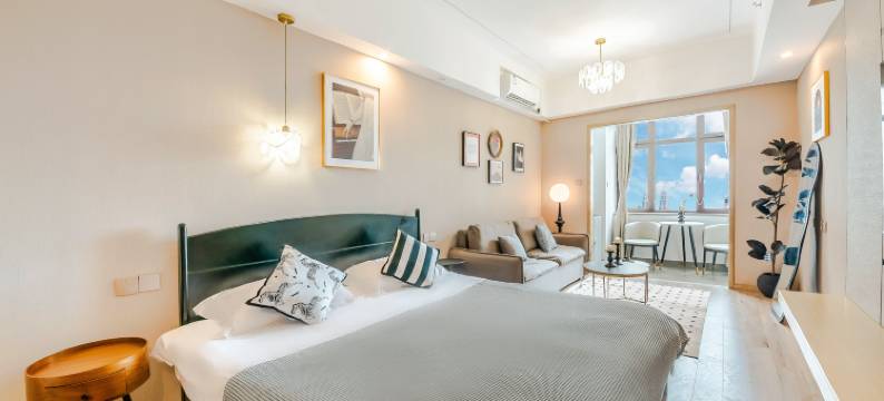 Crof·椿日微澜精品公寓(五四广场宁夏路地铁站店)图片