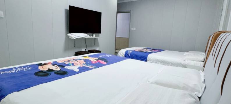 青岛璟柠酒店(台东步行街店)图片