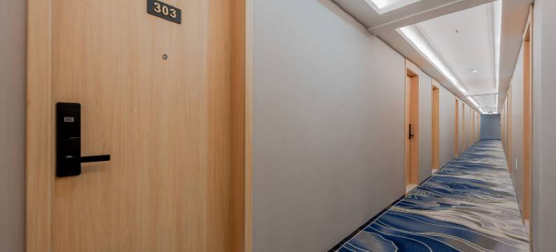 悦菲云酒店 (新华医院江浦公园地铁站店)图片