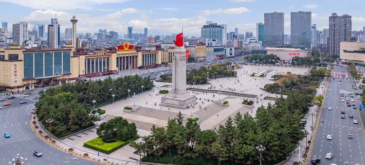 凯里亚德酒店(南昌八一广场地铁站美术馆店)图片