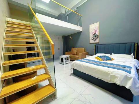 宝爱轻奢ins风民宿(内蒙古民族大学店)