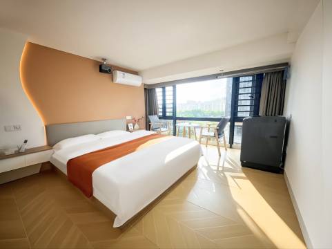 十里民宿(肇庆敏捷广场店)