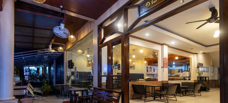 卡塔阳光海滩酒店(Kata Sun Beach Hotel)图片