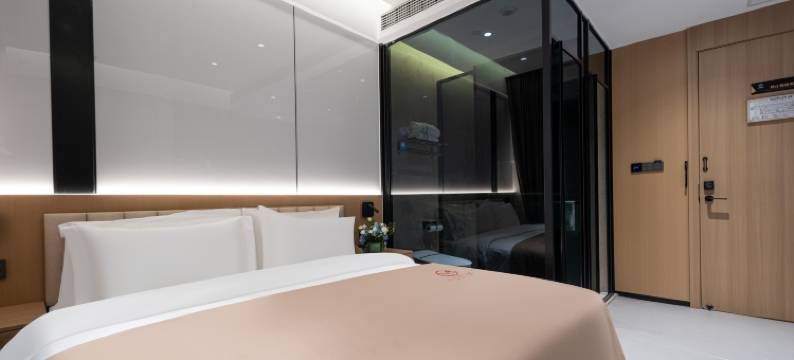 摩顶云熙电竞酒店(曹魏古城胖东来时代广场店)图片