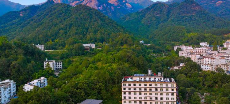 罗田丽景湾度假山庄(天堂寨景区)图片