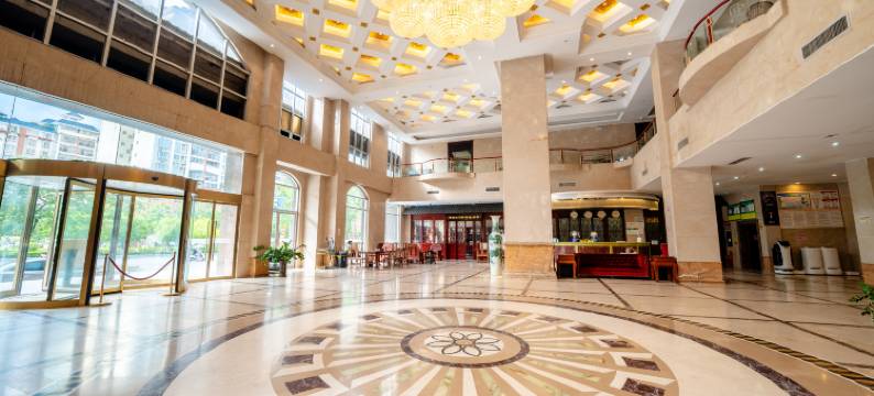 荣兴国际大酒店(东兴汽车客运站店)图片