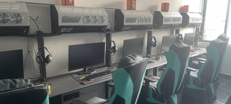 初见电竞酒店图片