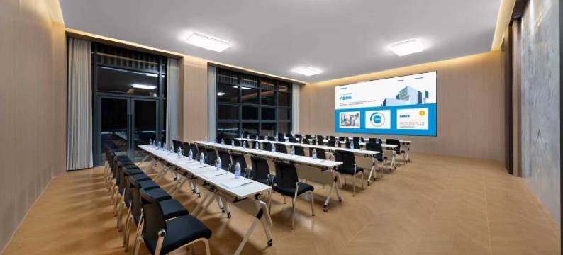 瑰途酒店(安顺西站多彩万象旅游城店)图片