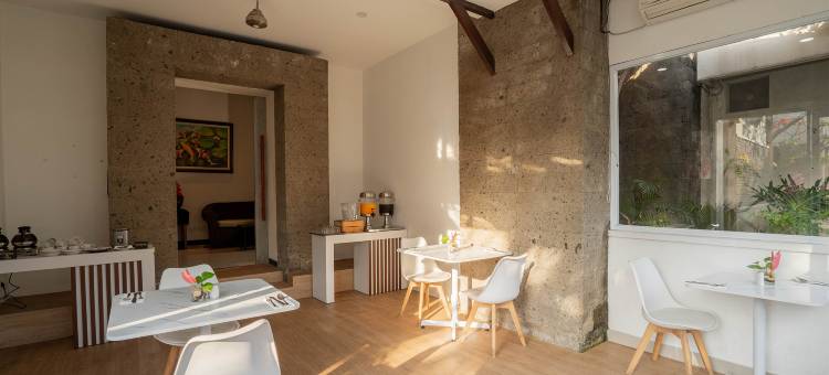 瑞士贝尔考特日落酒店(Swiss-Belcourt Sunset)图片