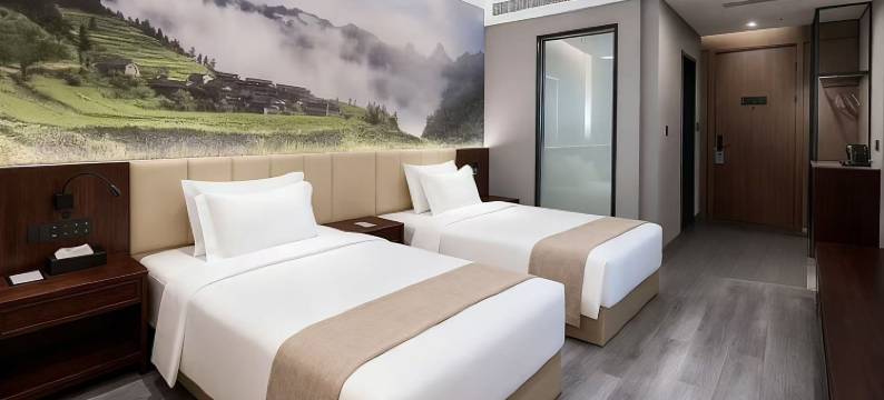 秋云果酒店(邯郸东站天鸿广场店)图片