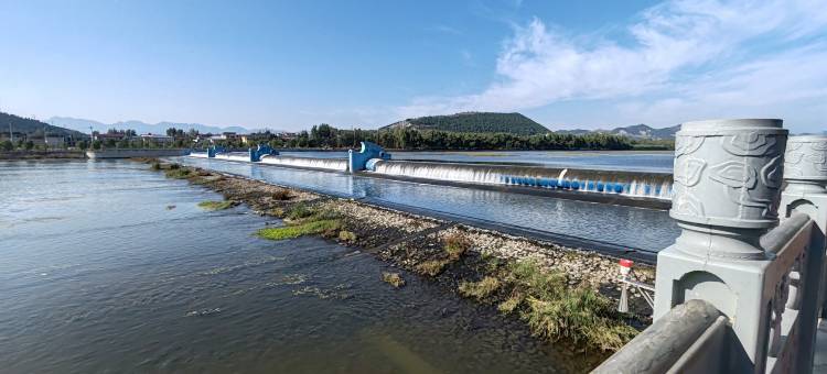 轻住酒店(新城路蒙阴县人民医院店)图片