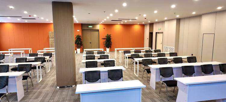 冰冠之城精选酒店图片