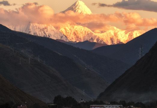 Ozz·nice2·雪山觅境度假酒店（康定新都桥店）外景图