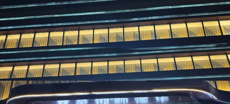 曼京湖畔酒店(安宁吾悦广场店)图片