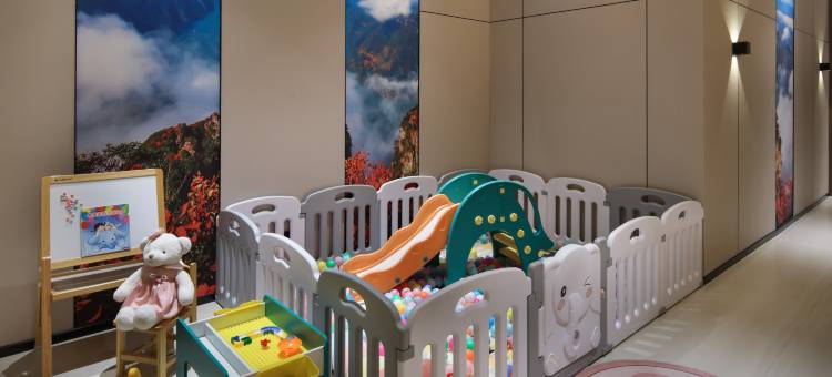 丽橙酒店·智(宜昌三峡游客中心滨江万达店)图片