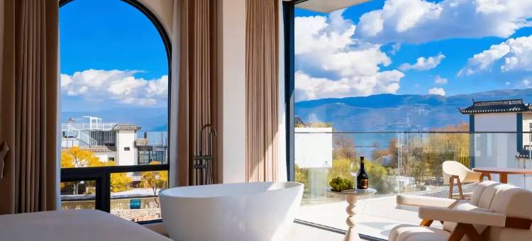 半月湾·水景度假民宿(大理洱海生态廊道店)图片