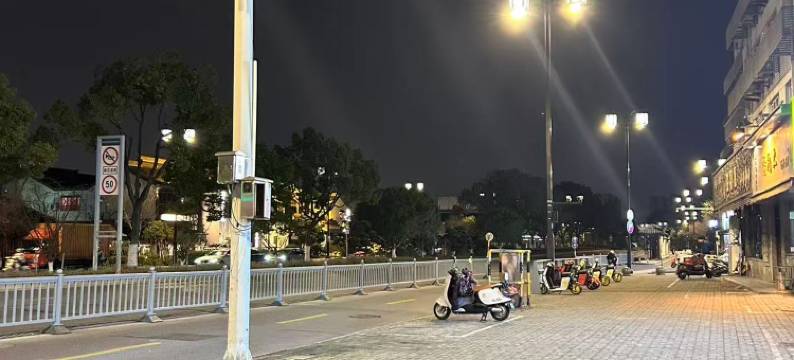 姑馨商务宾馆(苏州盘门景区店)图片