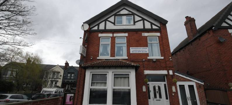 利兹OYO伍德维尔旅馆(Woodville Lodge Leeds Free Parking Direct Bus to City Centre)图片