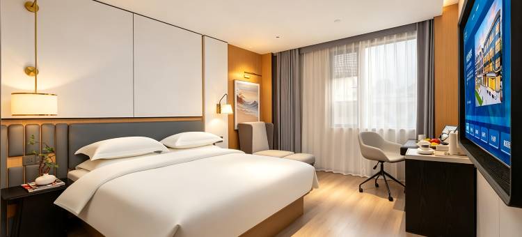 南昌童园国际酒店(艾溪湖湿地公园鱼尾洲地铁站店)图片