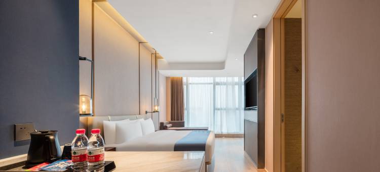 重庆杨家坪步行街建国铂萃酒店图片