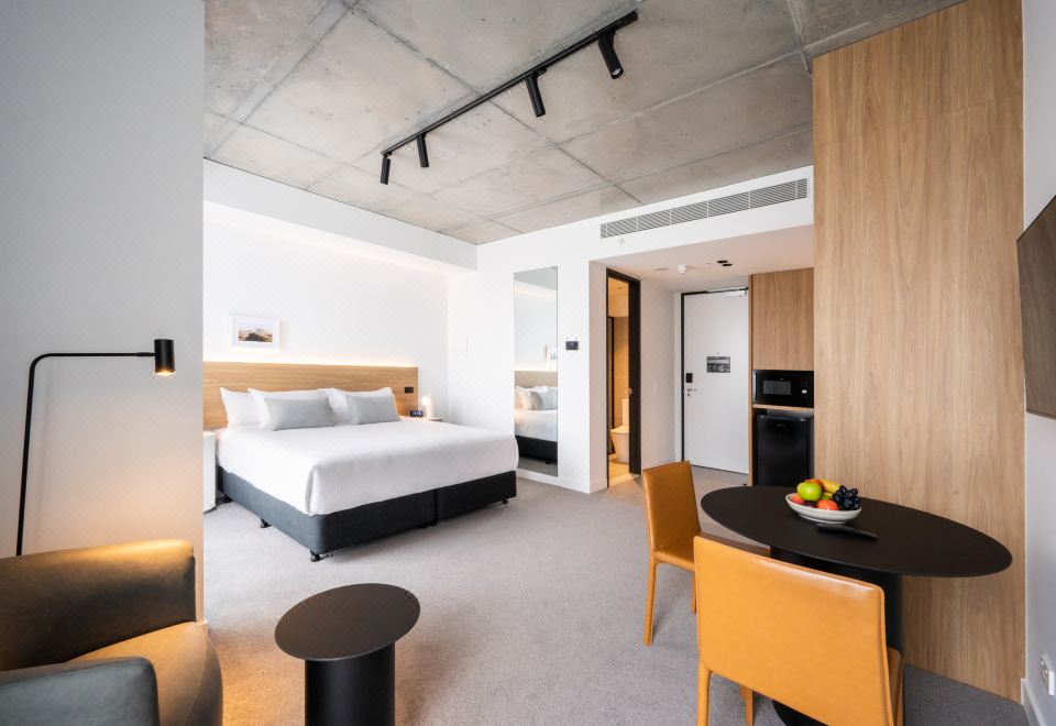 Nesuto Docklands Hotel Overview