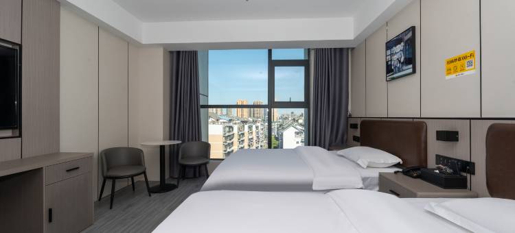 游良电竞酒店(南充不夜城店)图片