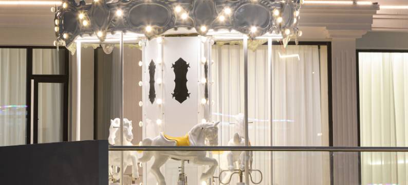 初夏里・MirrorPool Isle 一线海景泳池设计师美宿(樟洲村店)图片