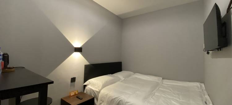 聆雪旅舍(青年大街地铁站店)图片