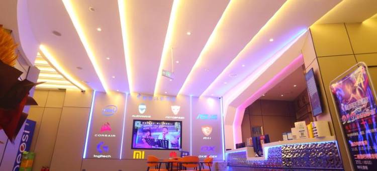 鹤源嘉豪乐点电竞酒店(齐大店)图片