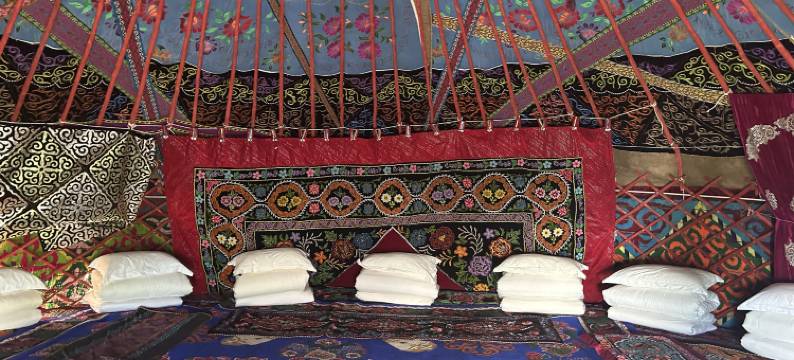 马背部落民宿图片