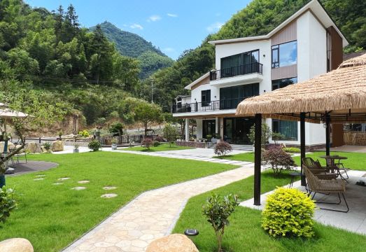 Fairy trace forest Hotel Overview