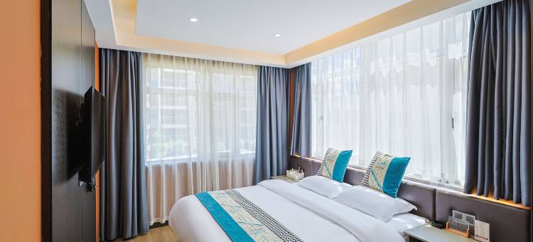 云曼酒店(鄂州高铁站店)图片