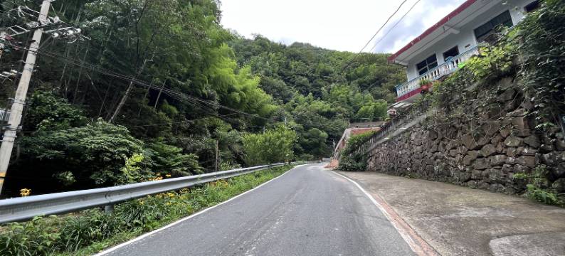 安吉水蓝农家(龙王山漂流浙北大峡谷店)图片