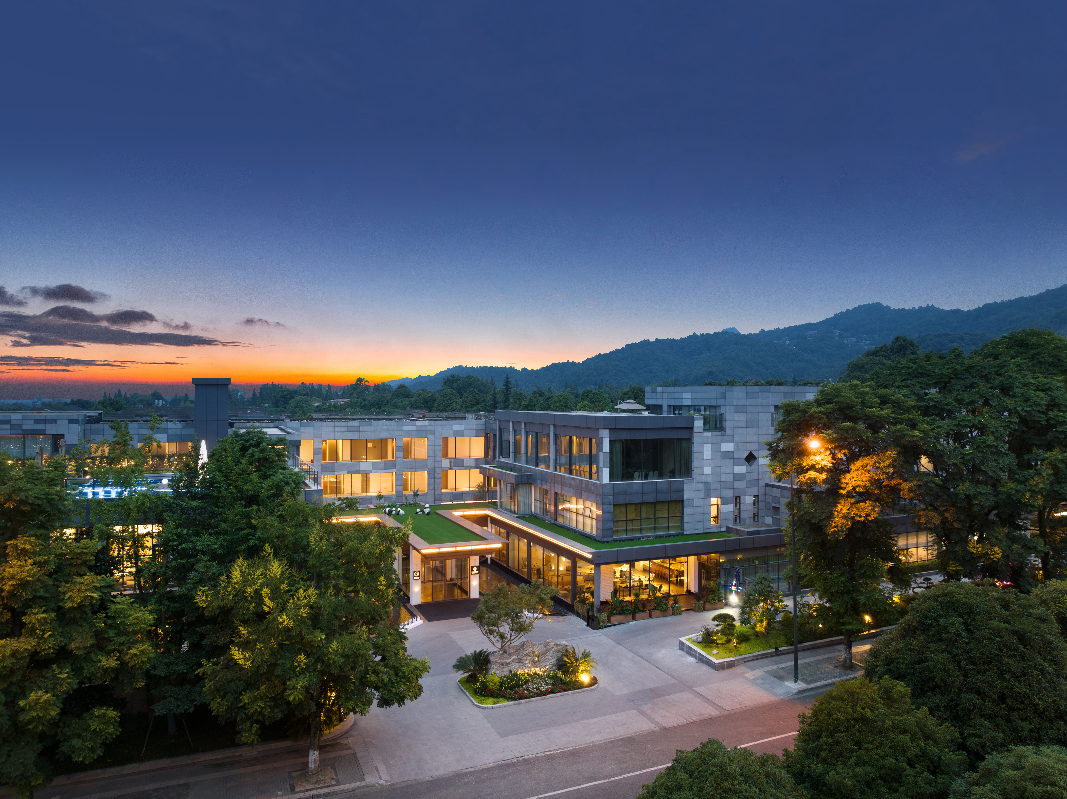 BLOSSOM HOUSE QINGCHENGSHAN CHENGDU Hotel Overview