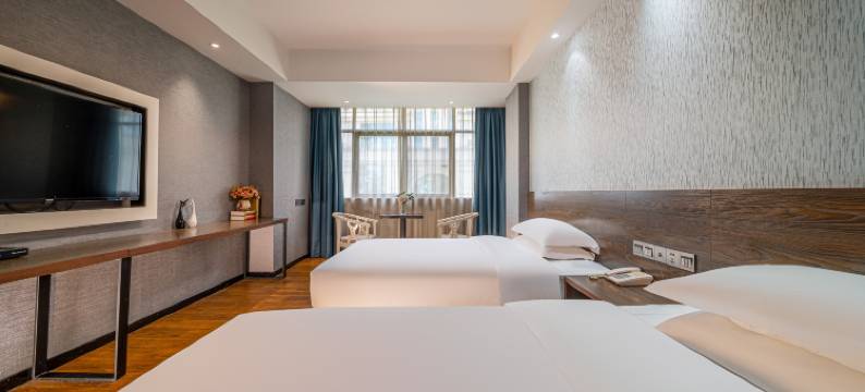 美凯时尚酒店(朝阳广场火车站店)图片