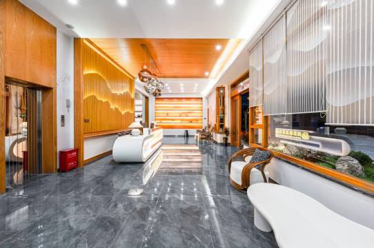 曲靖博莱格逸居酒店(高铁北站民族中学店)图片