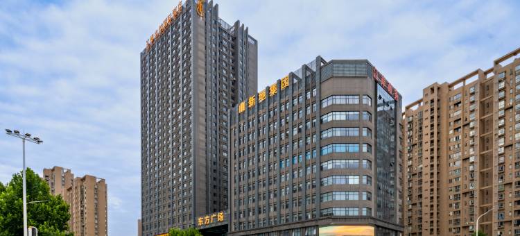 EHA萤火电竞酒店(后湖兴业路地铁站店)图片