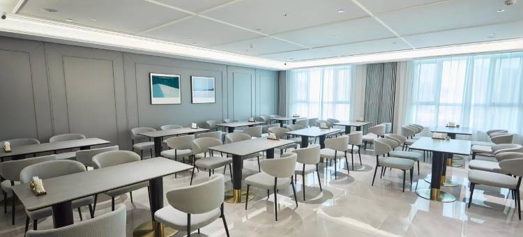 柏霖艾菲酒店(天水市政府中心广场店)图片