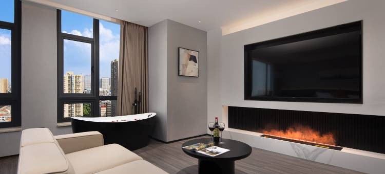 岳阳万籁酒店(岳阳站步行街店)图片