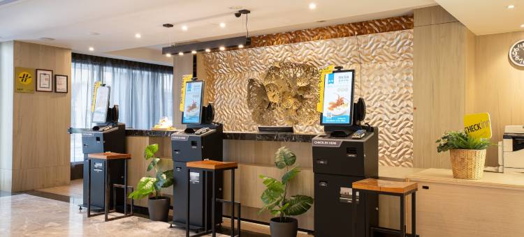 雀客旅館台中文心中清图片