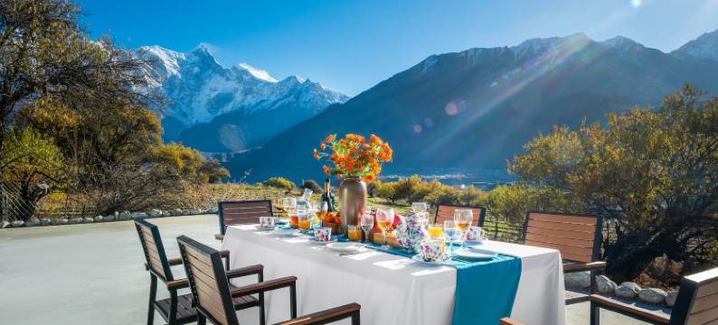 竹外云·莲赞山居(索松店)图片